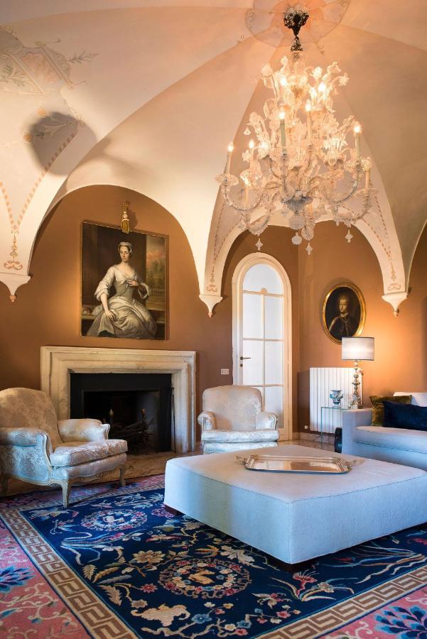 B&B Alla Mezza Luna Lonato Exteriör bild